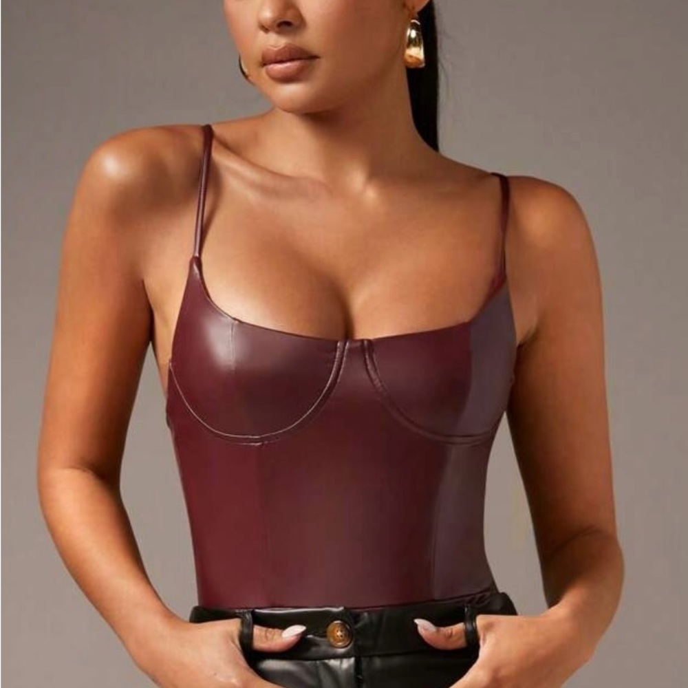 NWT Shein Bae Burgundy Bodysuit with Plunging Neckline and Form-Fitting Design - Picture 4 of 11